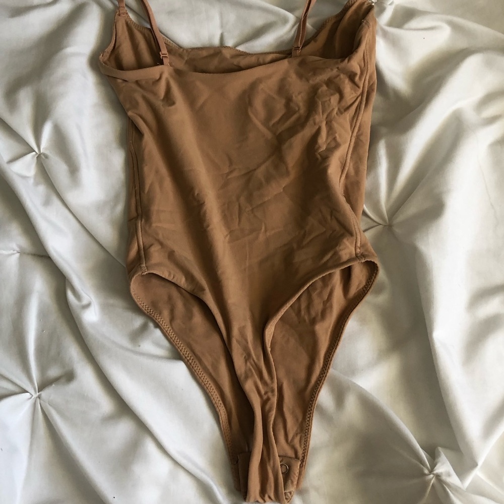 Skims nude fits everybody style bodysuit